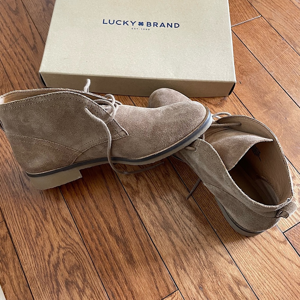 Lucky Brand Sesame Garboh Chukka Boots | 8.5 | Never worn